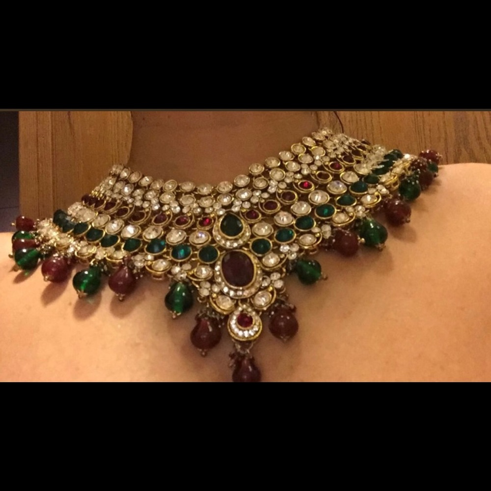 Heavy necklace comes with ear hangings